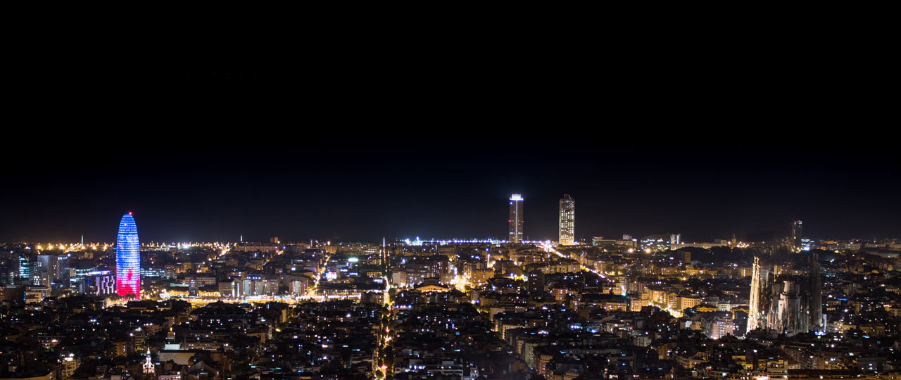 Uitzicht op Barcelona met de Torre Glòries (voorheen Torre Agbar)
