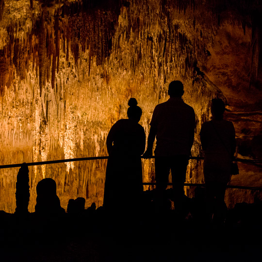 Bezoekers in de grotten van Drach op Mallorca