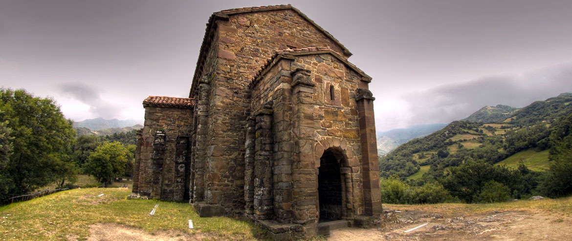 Kerk van Santa Cristina de Lena